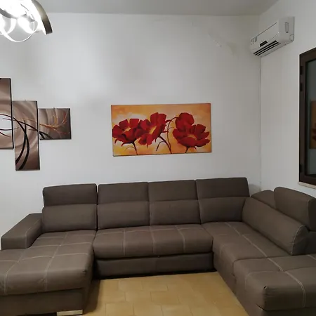 Helle In Apartment Santa Maria al Bagno